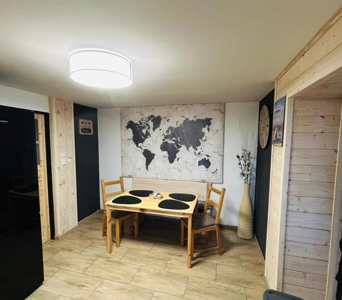 Apartman Kunst โกเชนอฟ ภายนอก รูปภาพ