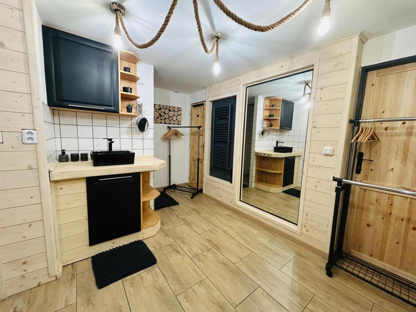 Apartman Kunst โกเชนอฟ ภายนอก รูปภาพ